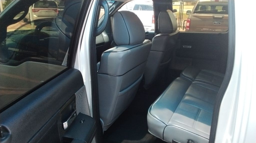 2008 Lincoln Mark LT Image 25