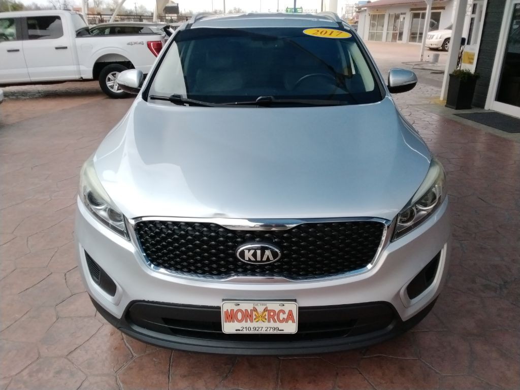 2017 Kia Sorento Image 4