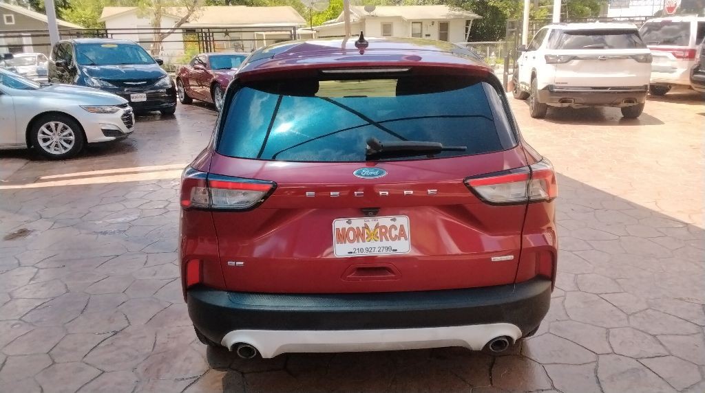 2020 Ford Escape Image 9