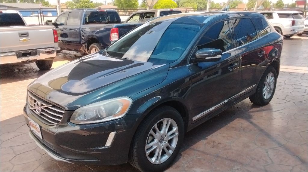2016 Volvo XC60 Image 2