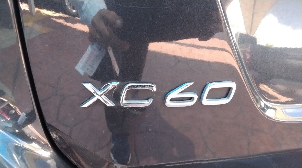 2016 Volvo XC60 Image 9