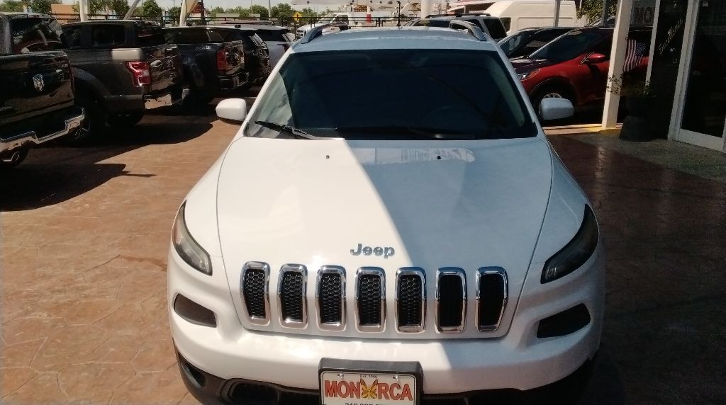 2016 Jeep Cherokee Image 2