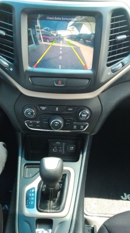 2016 Jeep Cherokee Image 15