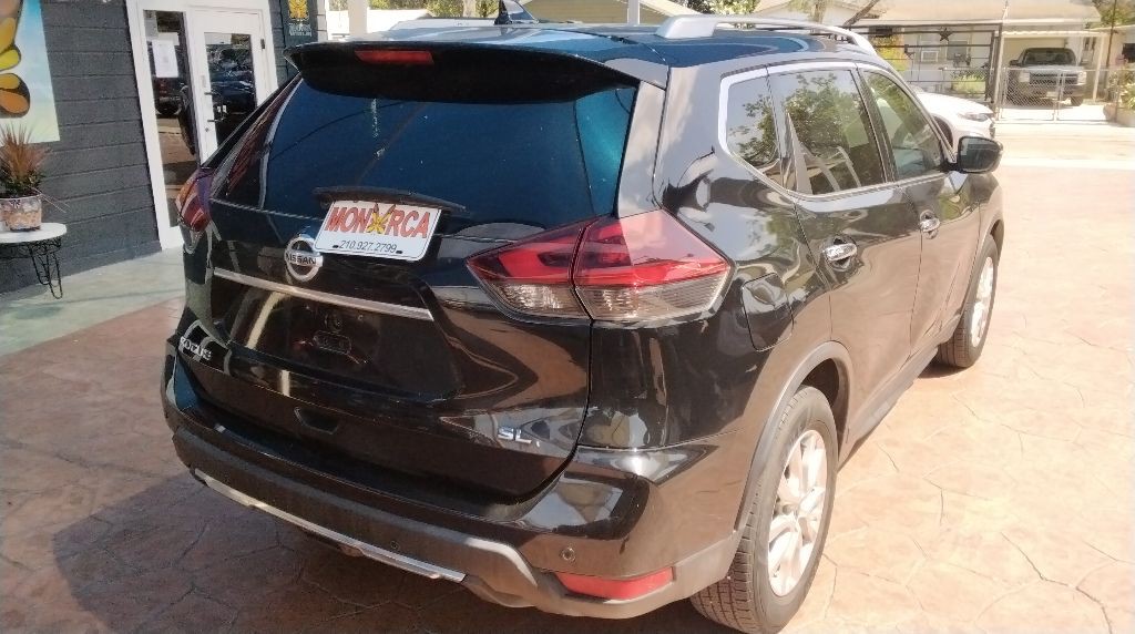 2020 Nissan Rogue Image 2