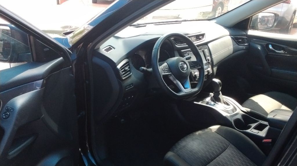 2020 Nissan Rogue Image 15