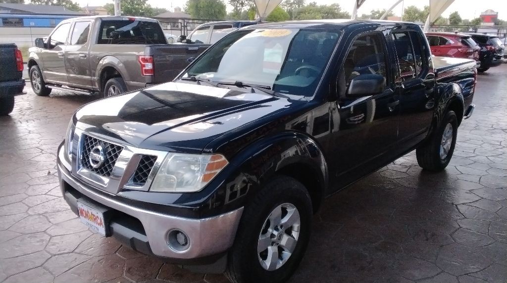 2009 Nissan Frontier Image 2