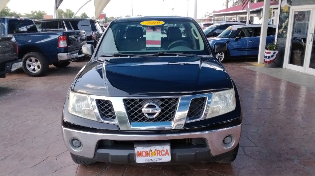2009 Nissan Frontier Image 3