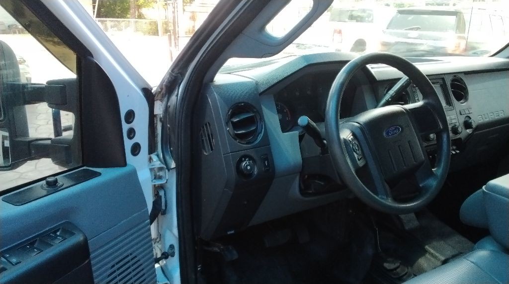 2015 Ford F-350 Image 10