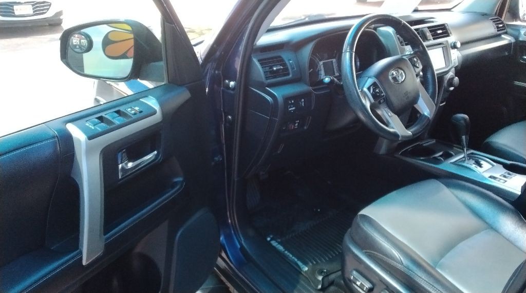 2016 Toyota 4Runner Image 12