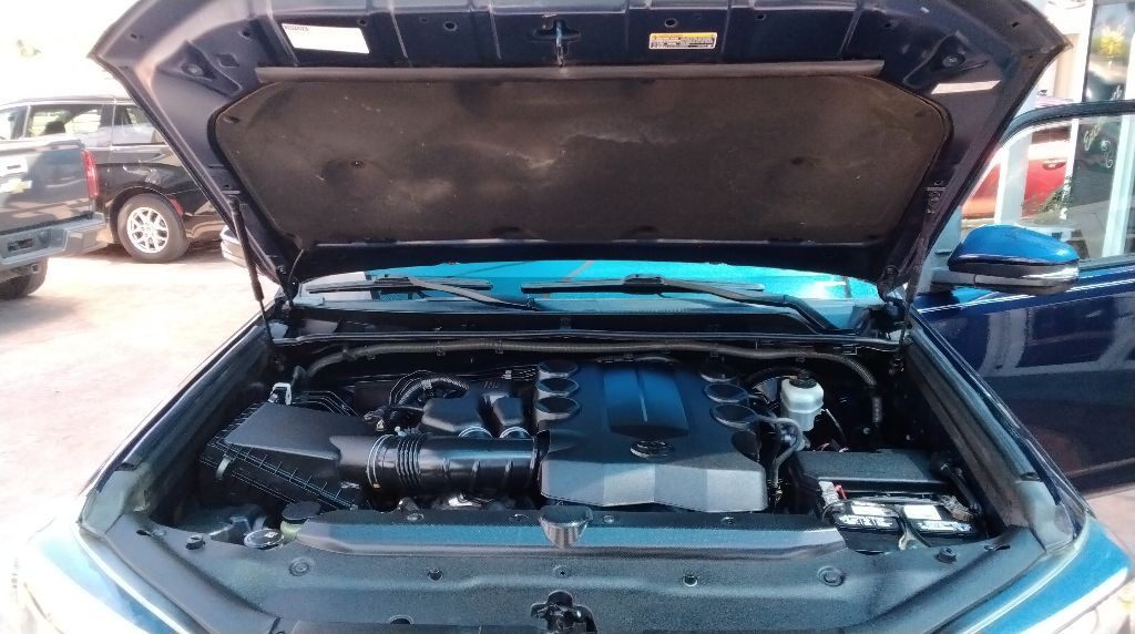 2016 Toyota 4Runner Image 15