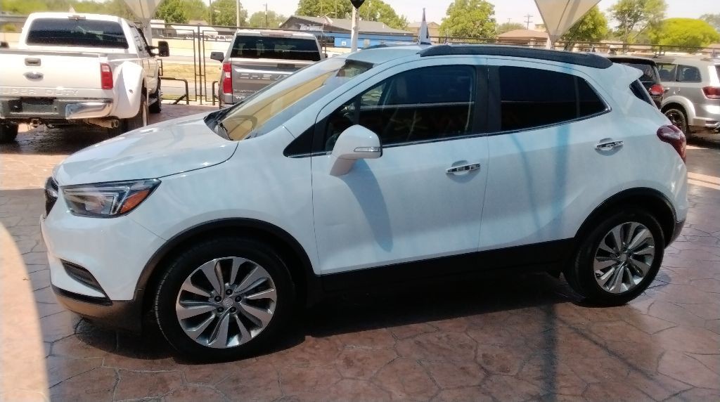 2018 Buick Enclave Image 2