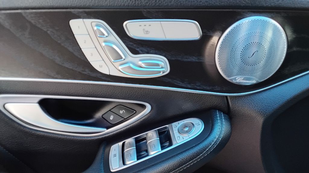 2015 Mercedes-Benz C-Class Image 11