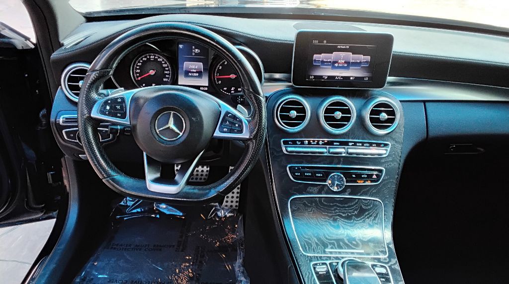 2015 Mercedes-Benz C-Class Image 12