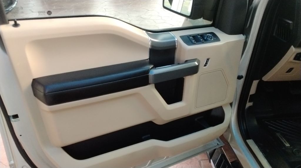 2017 Ford F-150 Image 16