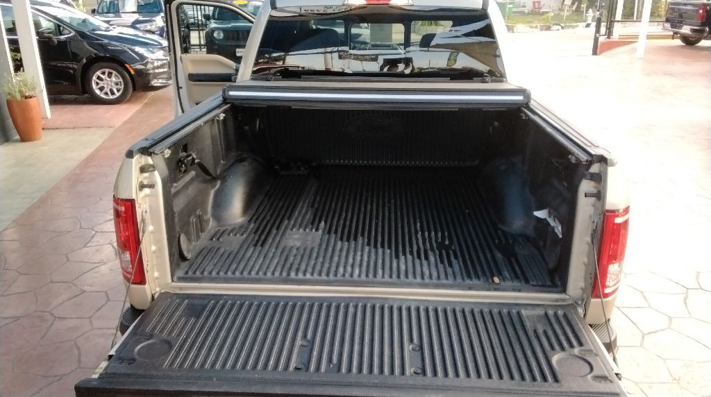2017 Ford F-150 Image 32