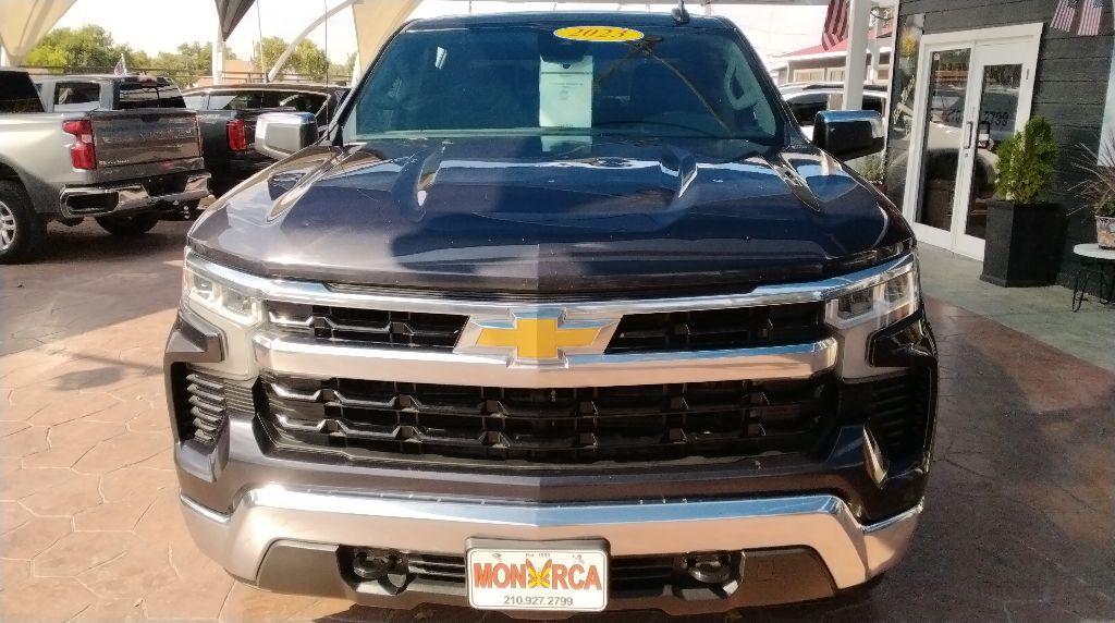 2023 Chevrolet Silverado 1500 Image 9