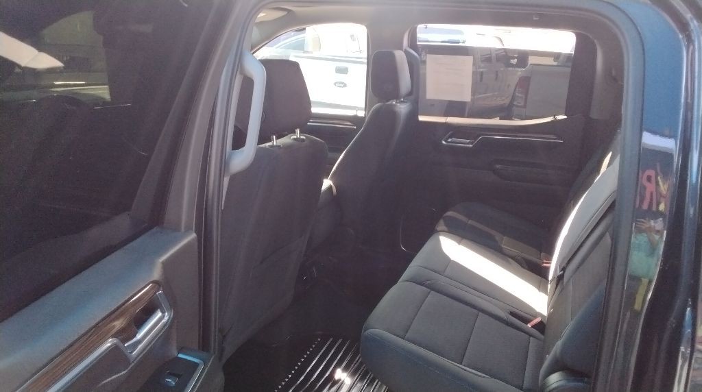 2023 Chevrolet Silverado 1500 Image 14
