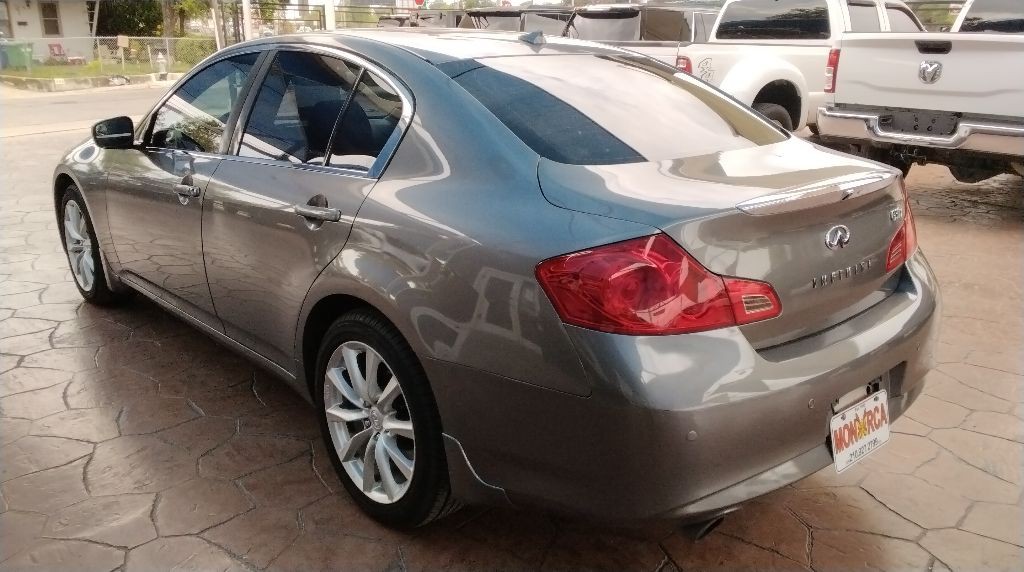 2013 INFINITI G37 Image 9