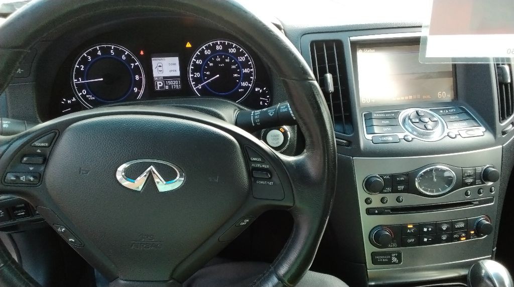 2013 INFINITI G37 Image 11