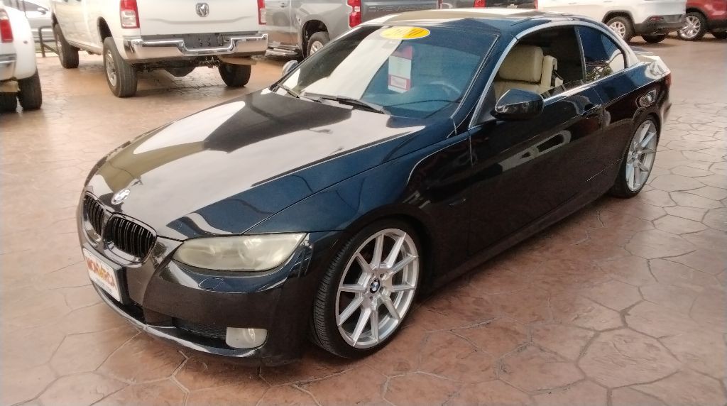 2010 BMW 3 Series Image 2