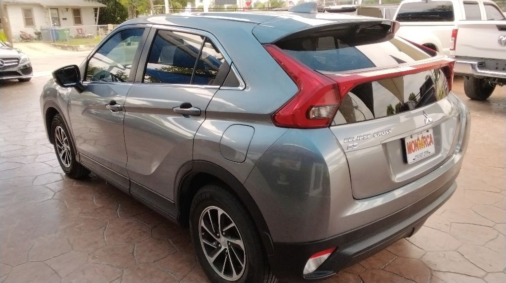2020 Mitsubishi Eclipse Image 7