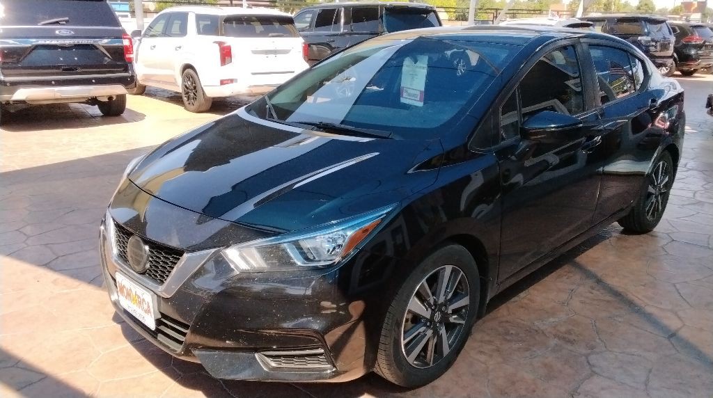 2021 Nissan Versa Image 5