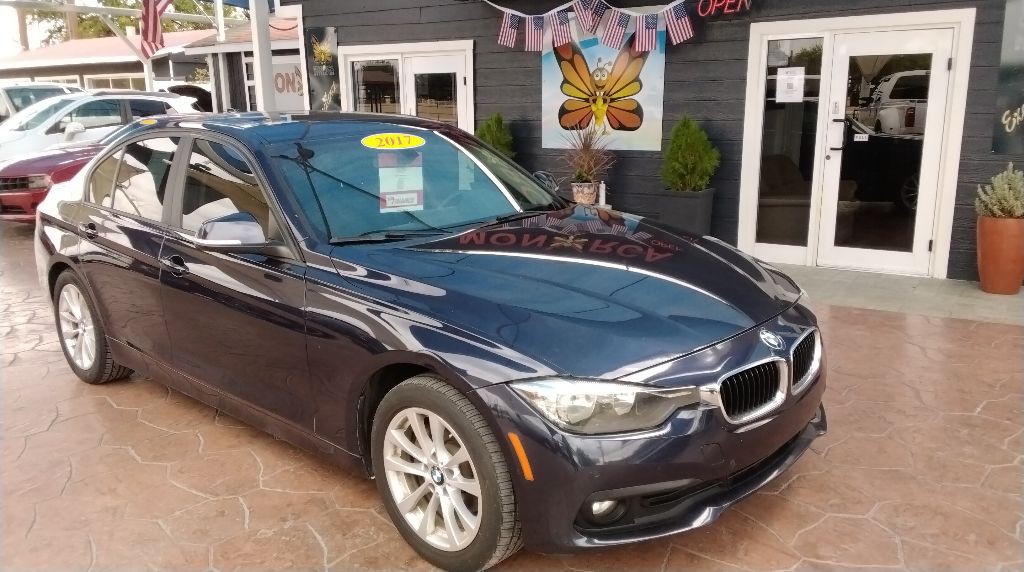 2017 BMW 3 Series Image 2