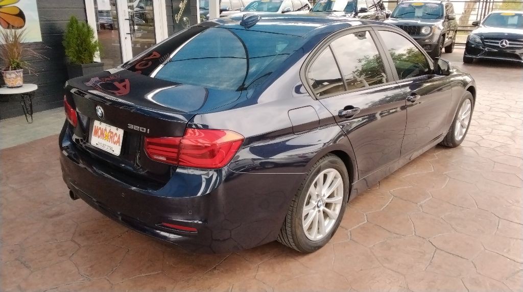 2017 BMW 3 Series Image 6