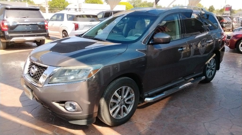 2015 Nissan Pathfinder Image 4