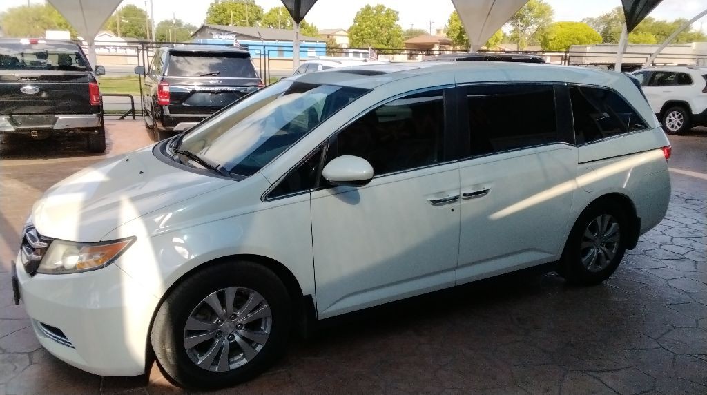 2015 Honda Odyssey Image 8