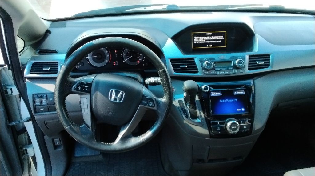 2015 Honda Odyssey Image 11