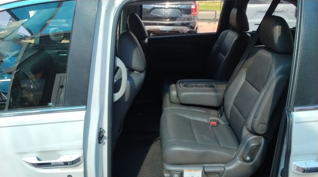 2015 Honda Odyssey Image 12