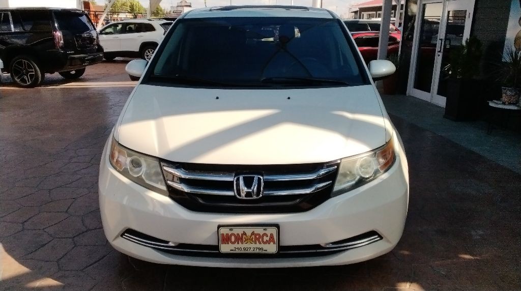 2015 Honda Odyssey Image 4