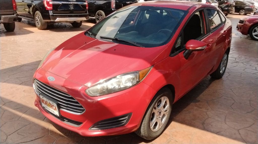 2015 Ford Fiesta Image 5