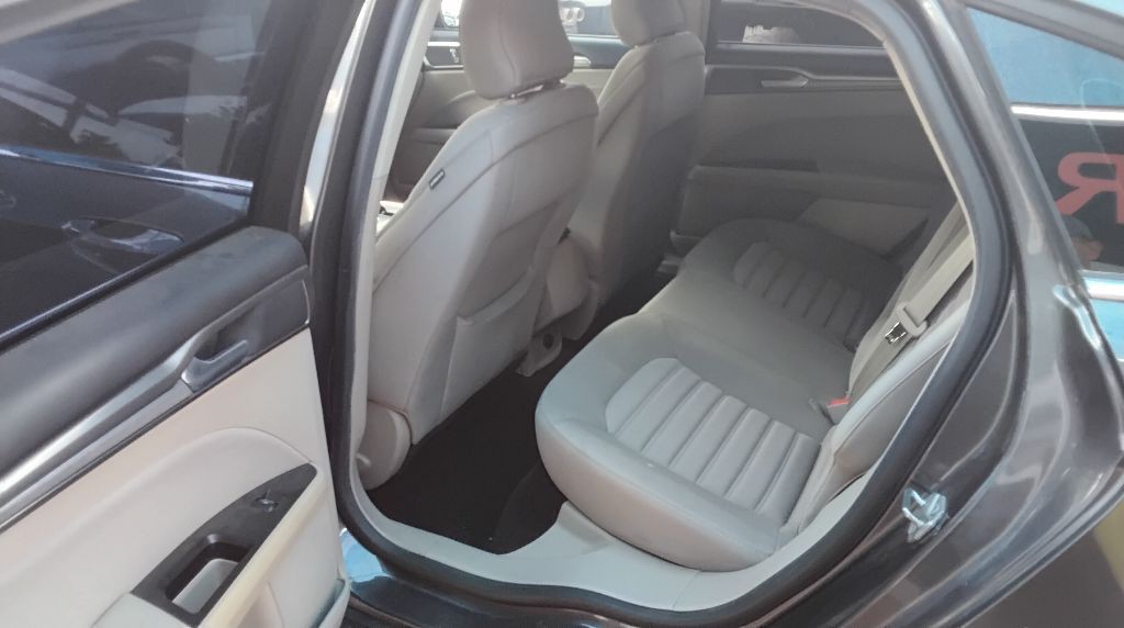 2017 Ford Fusion Image 9