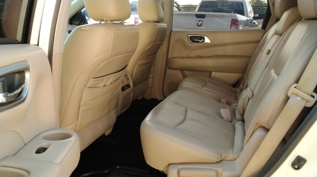 2017 Nissan Pathfinder Image 7