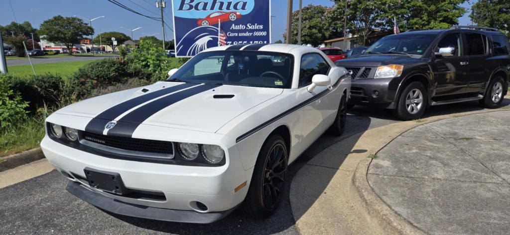 2009 Dodge Challenger Image 10