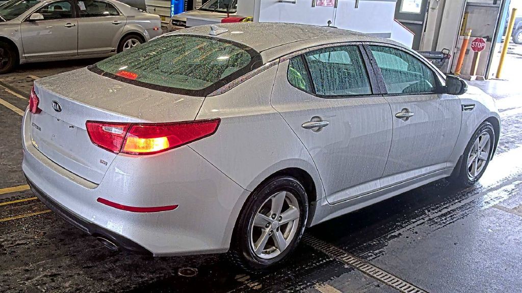 2015 Kia Optima Image 1