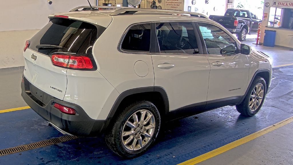 2015 Jeep Cherokee Image 4