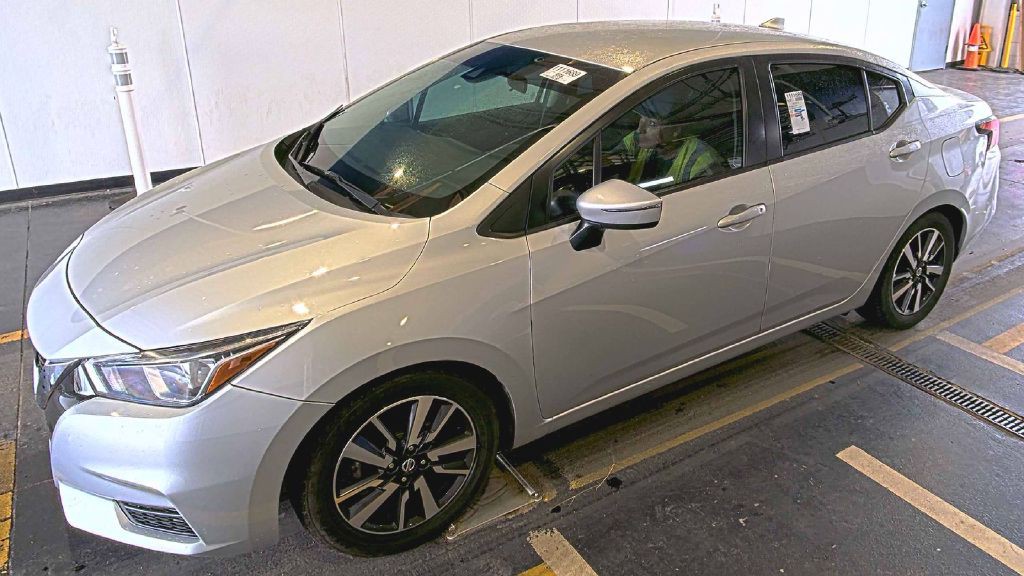 2020 Nissan Versa Image 1