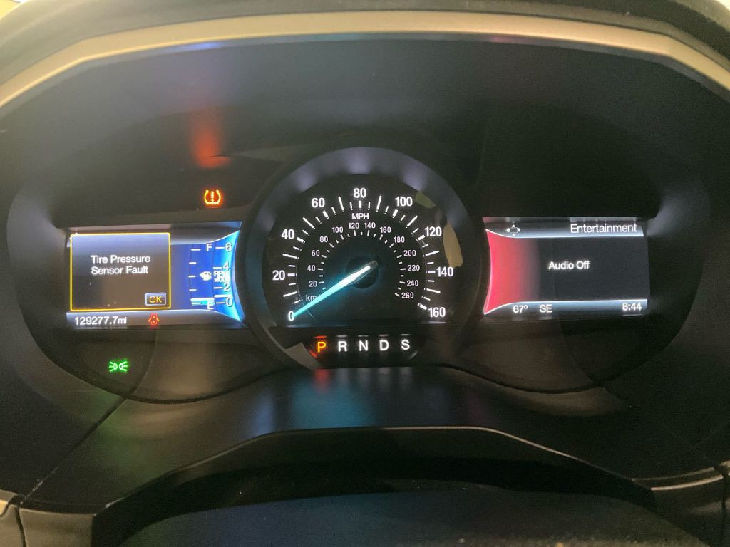 2016 Ford Edge Image 10