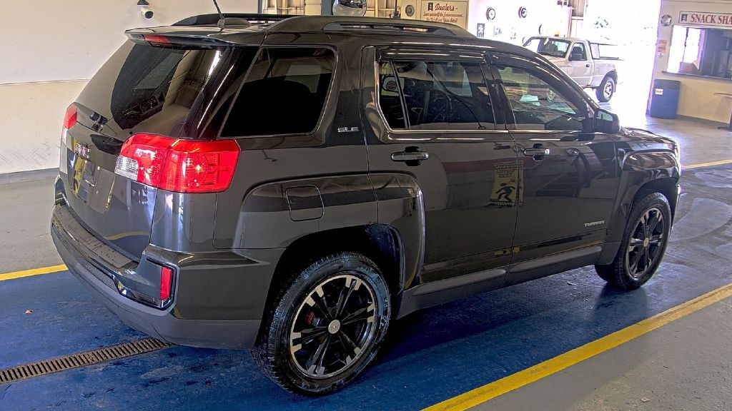2017 GMC Terrain Image 4
