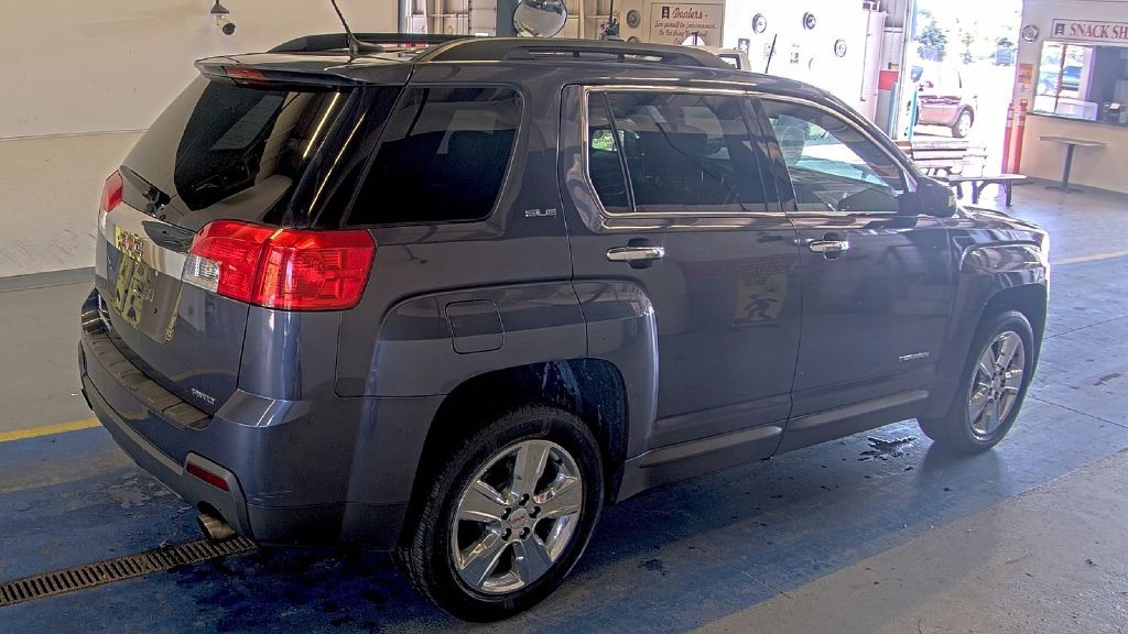 2014 GMC Terrain Image 2