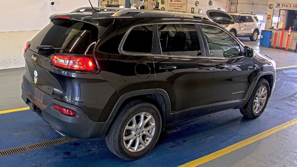 2015 Jeep Cherokee Image 9