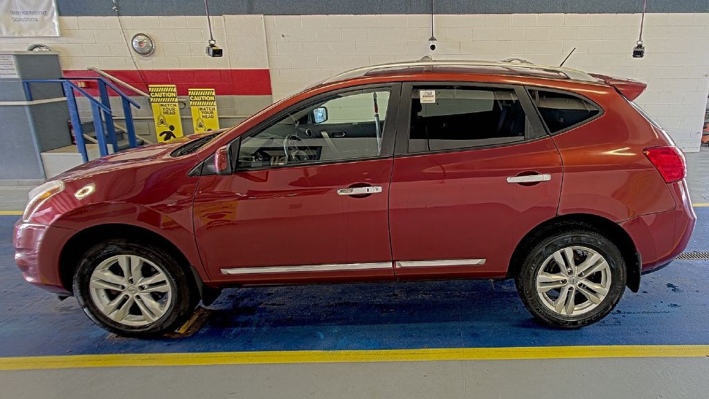 2013 Nissan Rogue Image 2
