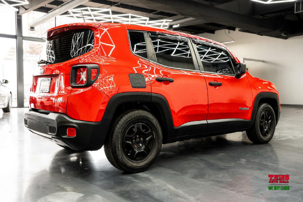 2015 Jeep Renegade Image 6