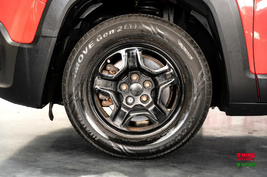 2015 Jeep Renegade Image 23