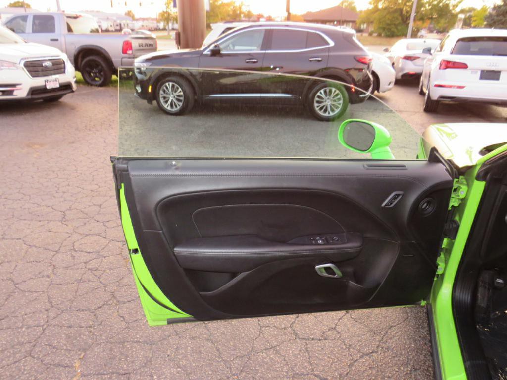 2023 Dodge Challenger Image 13