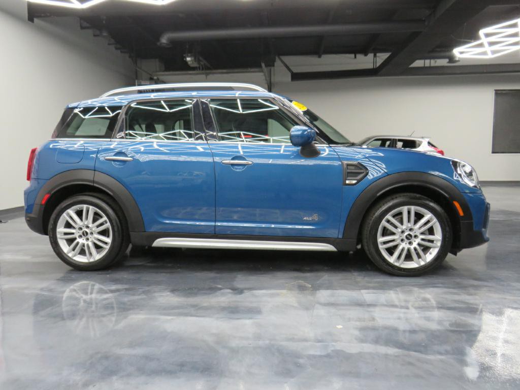 2022 MINI Countryman Image 11