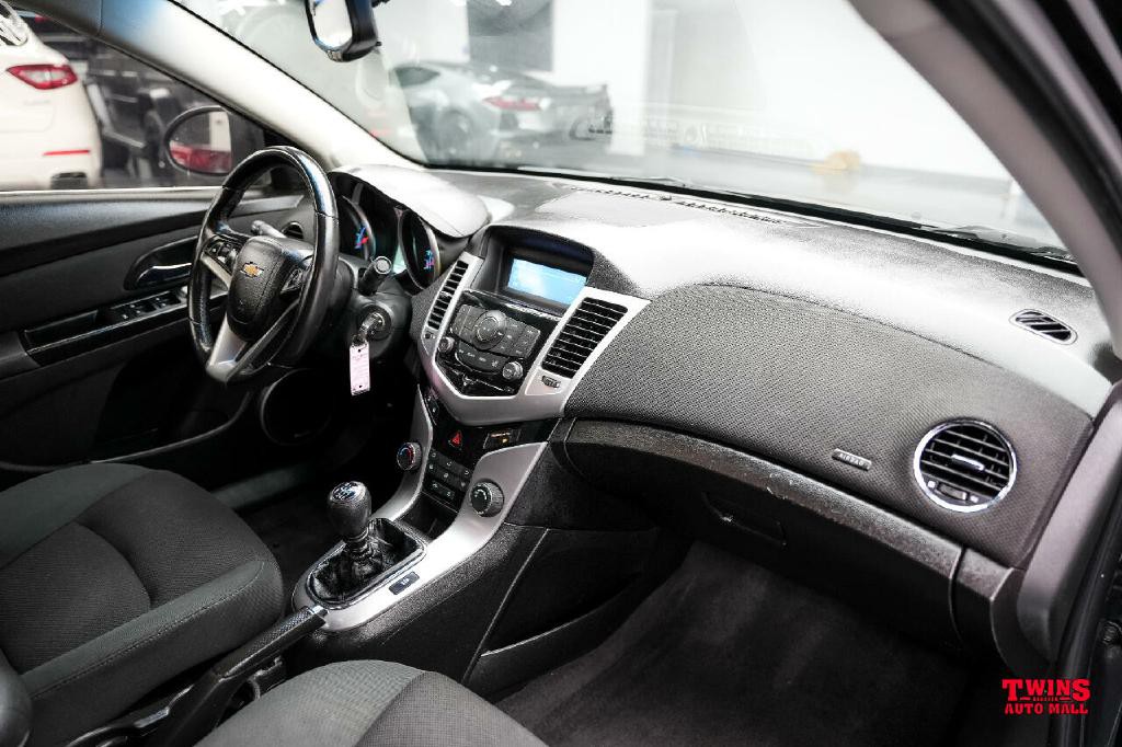 2012 Chevrolet Cruze Image 16